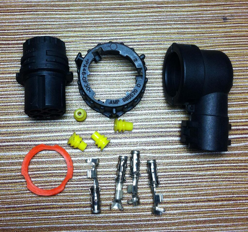 4 Cylindrical Pin Connector kit , 3703-02159YA1